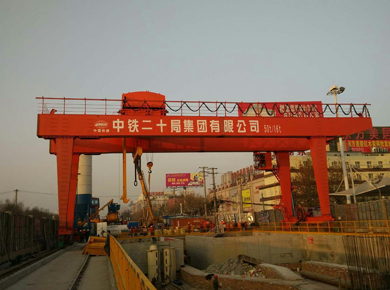 MG型地鐵施工門(mén)式起重機(jī)